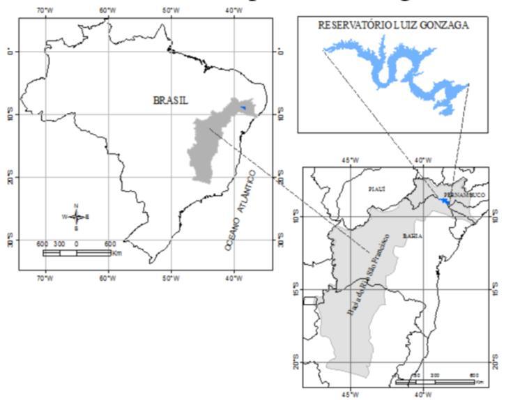 Figura 2 que antes do reservatório existia vegetação no em seu interior. Alguns pontos de estações limnologias tais como 9, 10 e 14 estão próximas destas regiões que em 1978 havia vegetação.