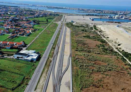 Acessibilidades Ferroviárias Eficientes Operação intraportuária: vagões no