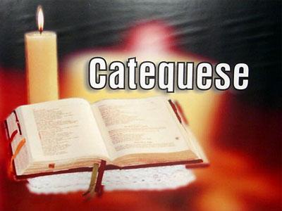 O uso da Bíblia na Catequese e na Liturgia. A Bíblia é o livro de catequese por excelência.