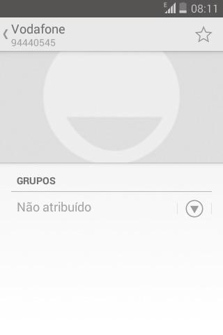 Adicionar aos/remover dos favoritos Para adicionar um contacto aos favoritos, pode tocar num contacto para ver os detalhes e, em seguida, tocar em para adicionar o contacto aos favoritos.