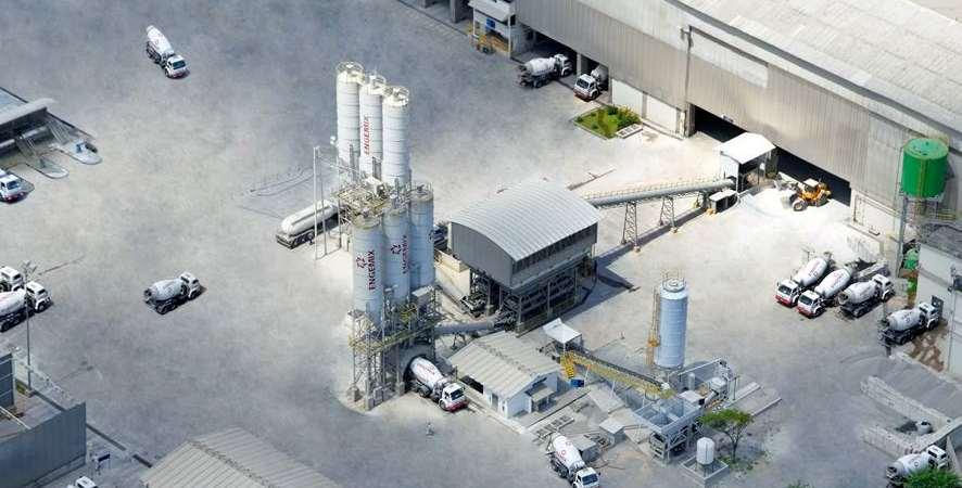 PRODUÇÃO DO CONCRETO Etapas da produção de concreto dentro da CDC Centro de Comando Silo de Cimento Dosador Carreta de Cimento a Granel Esteira