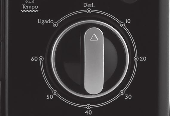 Controle de tempo: para ligar, girar este botão para a direita (sentido horário). Uma campainha irá soar ao fim do tempo programado.