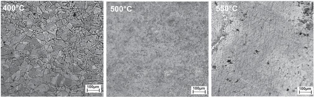 Modifi cações estruturais induzidas por hidrogenação catódica em aço austenítico soldado e nitretado a plasma Figura 3 - Microscopia ótica mostrando a região nitretada em diferentes