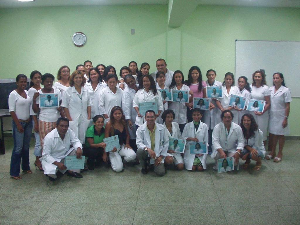 Equipe de Massoterapeutas durante Curso