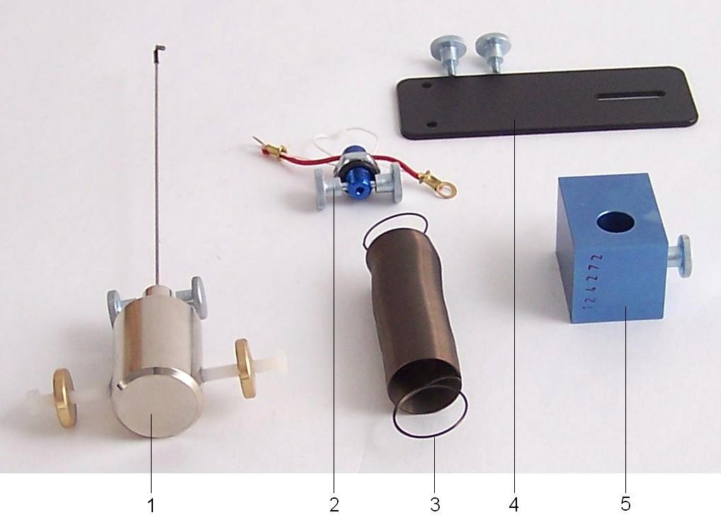 3B SCIENTIFIC PHYSICS Conjunto complementar Pêndulo de Wilberforce 1012844 Instruções de operação 10/16 TL/ALF 1 Corpo de rotação com gancho de arame 2 Grupo de montagem de mola 3 Mola helicoidal 4