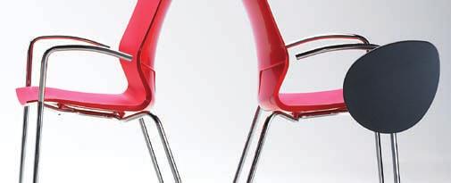 Se puede agregar la pala abatible. La estructura está fabricada en tubo de acero cromado de 18 mm de diámetro. Nina chair with legs and armrests. Stackable.