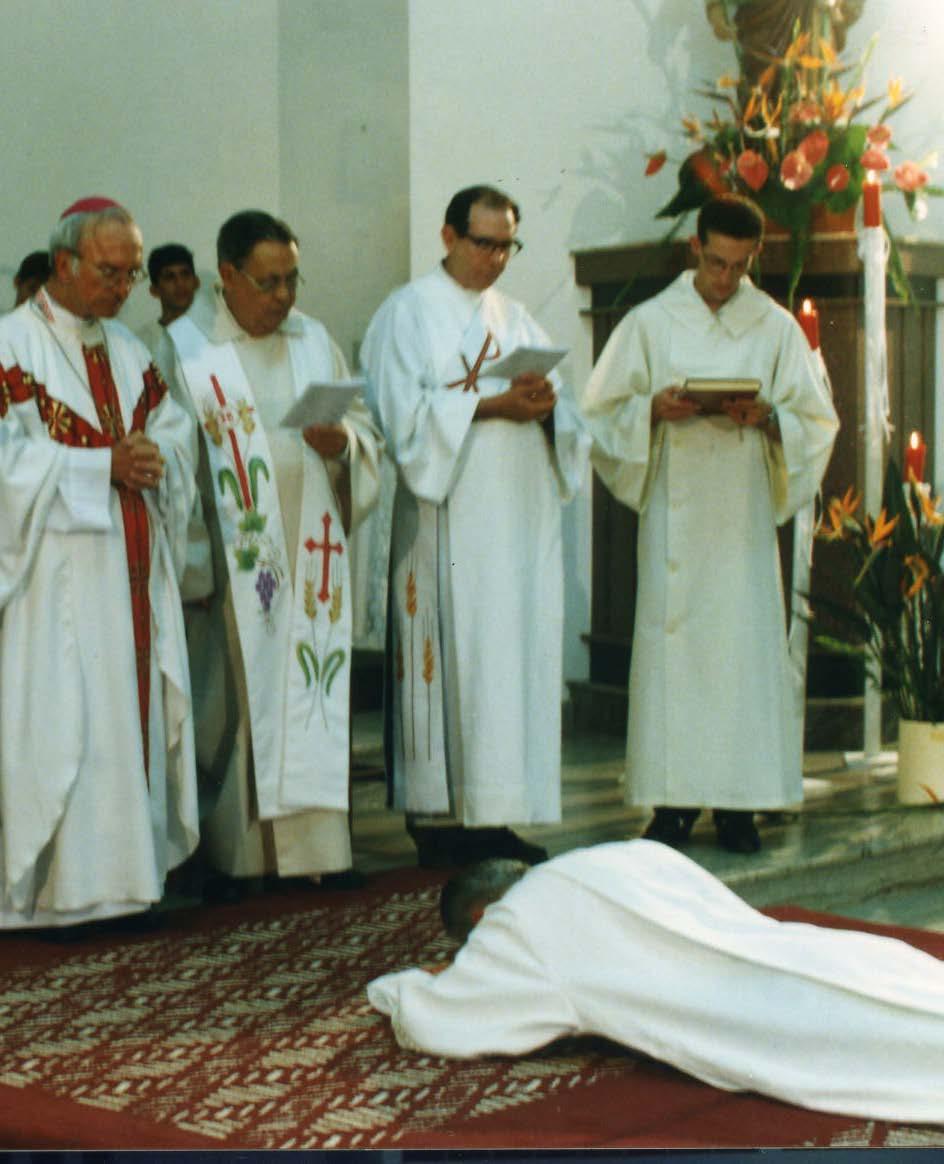 Realizado o Primeiro Encontro de Casais com Cristo, ECC, de 21 a 2 de agosto de 1987.