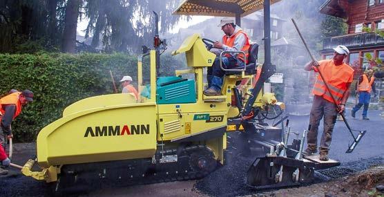 AFT 270 PAVIMENTADORA DE ESTRADAS COM ESTEIRAS VERSÃO COM OPERADOR MANTER O RUMO EM PEQUENOS CANTEIROS DE OBRAS O sistema de esteiras do equipamento é a escolha ideal para canteiros de obras pequenos