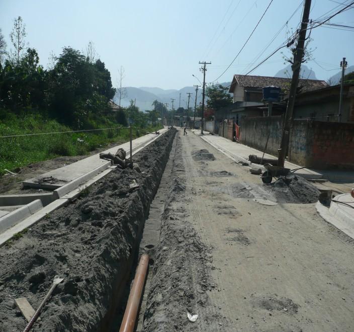 Duque de Caxias, com execução de 03 elevatórias de