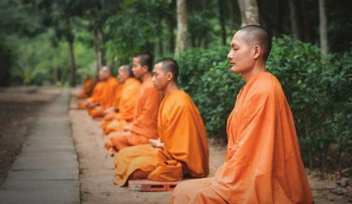 O grande professor Buda pediu aos seus seguidores que procurassem a verdade dentro de si mesmos e que não o