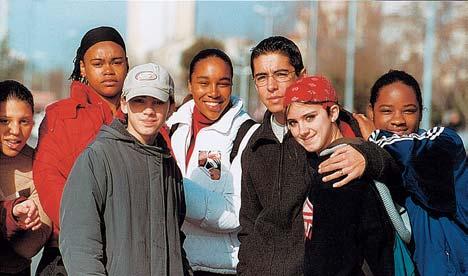 ESPAÇO DE ACONSELHAMENTO A ADOLESCENTES Projecto de informação e aconselhamento a adolescentes. Jovens que se dirigem ao Centro de Saúde, independentemente da área de residência.