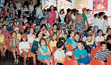 SAÚDE ESCOLAR Projecto de promoção da saúde de crianças em idade escolar. Promove respostas articuladas para as necessidades e problemas de saúde da população escolar e dos seus familiares.