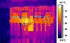 Exemplo em Contatores de 750Vcc No contator CA-14 foi obtida a temperatura de referência das conexões, a direita, obtendo-se um valor em torno de 38,5ºC Medindo-se a temperatura da porca de fixação,