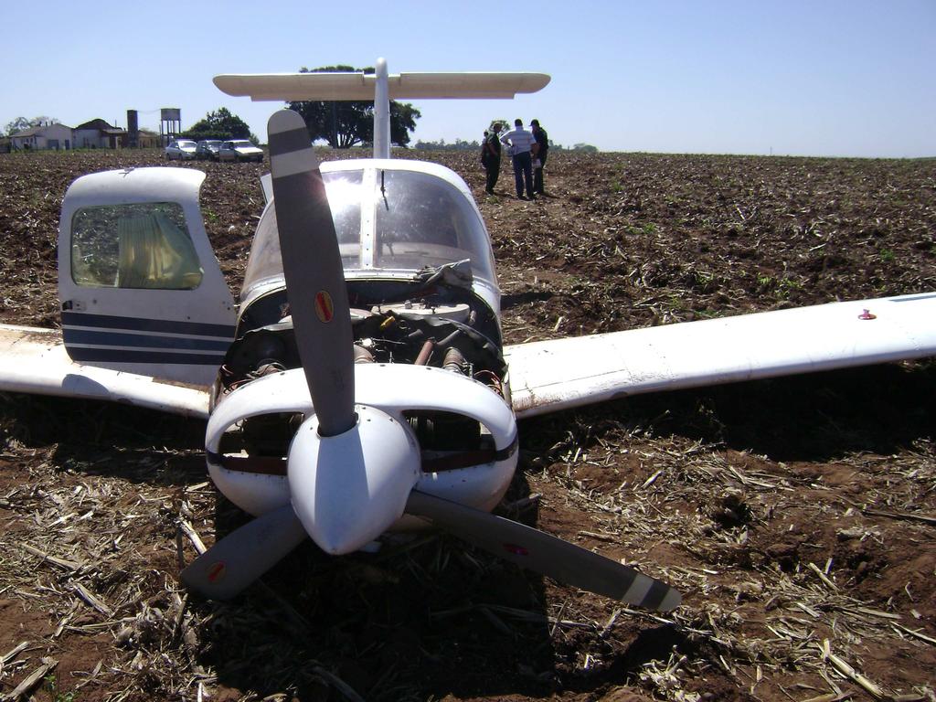 1.10 Informações acerca do aeródromo O acidente ocorreu fora de aeródromo. 1.