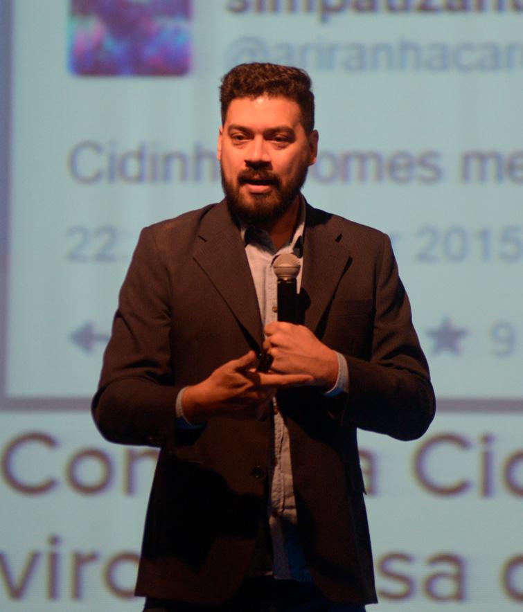 Cristiano Santos Jornalista, professor e consultor de