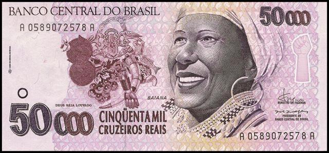 Fonte: Cédulas Brasileiras (2016). O Real foi lançado em 1994 com um total de 5 notas: 1,00; 5,00; 10,00; 50,00 e 100,00.