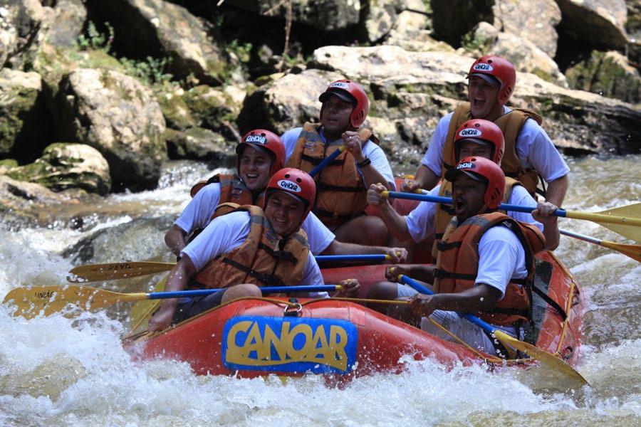 Desafio de Aventura Programa O rafting inicia-se em percurso de remanso, passando por pequenas