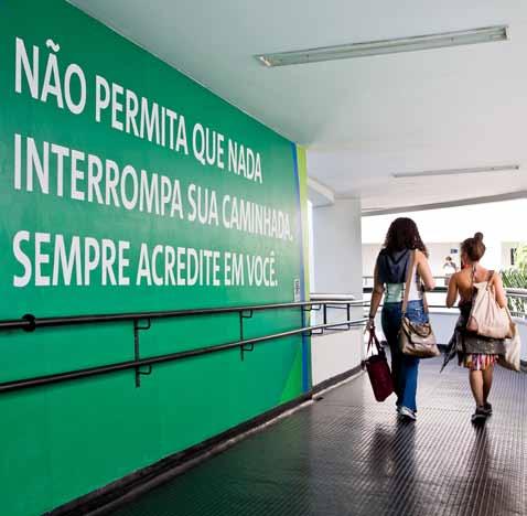 Estácio Relatório De sustentabilidade 400 mil QUESTÕES integram o banco de dados empregado nas provas nacionais Multas por não conformidade G4-PR9 Em, a área jurídica da Estácio não contava com um