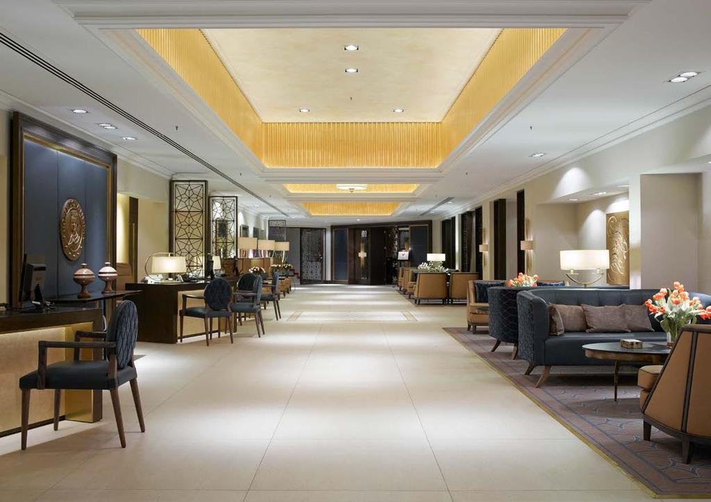 Recentemente remodelado para os mais elevados padrões de cinco estrela de luxo, o Dona Filipa Hotel situa-se em frente ao mar do altamente desejável resort de Vale do Lobo.