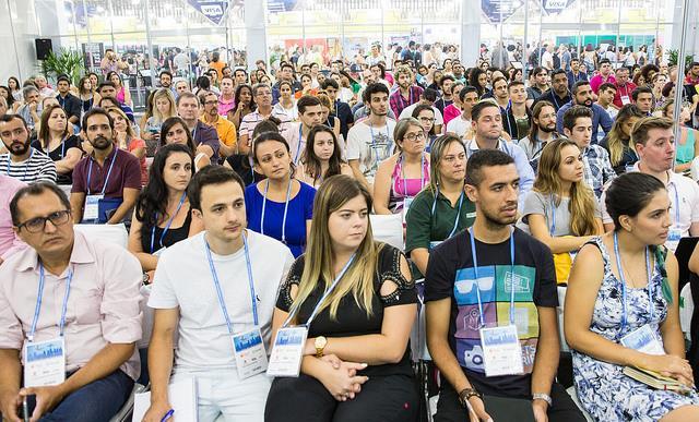 conhecimento; Investidores, profissionais liberais, universitários e recém-formados; Entidades e órgãos com interesse no desenvolvimento