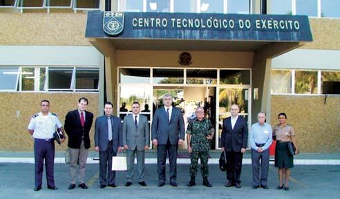 A programação geral da visita contou com a apresentação de palestra institucional e visita à exposição de Material de Emprego Militar.