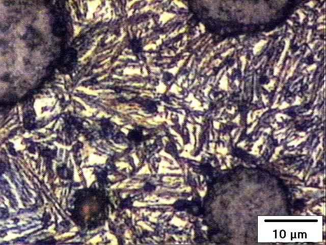 (a) (b) (c) (d) Figura 55 - Fotomicrografias obtidas através de microscopia ótica de 4 amostras: (a) amostra