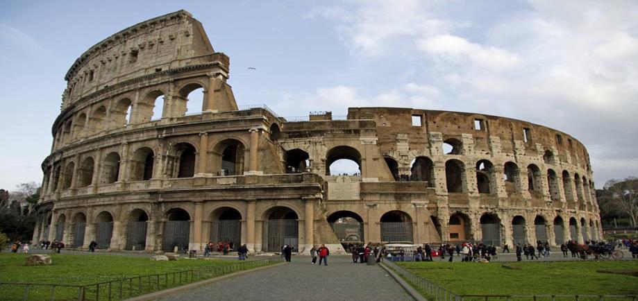 ROMA VATICANO BRASIL Pela manhã, visita ao Vaticano, Coliseu, Panteon e Fontana di Trevi. À tarde, no horário previamente definido, nos encaminharemos para o aeroporto para retorno ao Brasil.