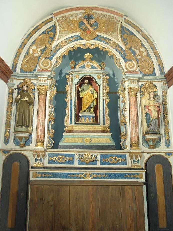 Retábulo do Altar-Mor da Igreja de São José Intervenção de Conservação e Restauro Recursos Humanos envolvidos: 2 Técnicos Superiores de Conservação e Restauro 1 Estagiária de Conservação e