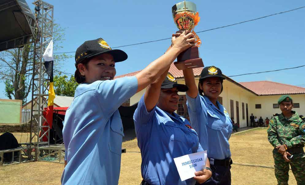 Jeneru Feto PNTL sai kampiaun iha kompetisaun tiru alvu Feto Polisia Nasional Timor Leste (PNTL) sai kampiaun iha kompetisaun tiru alvu entre feto PNTL no F-FDTL (Falintil Forsa Defeza Timor Leste)