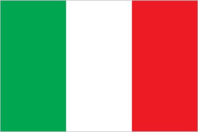 Designação oficial: República Italiana Capital: Roma Localização: Sul da Europa. Península que se estende pelo Mar Mediterrâneo a nordeste da Tunísia Fronteiras terrestres: 1.