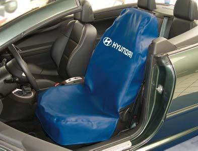 Cobertura de assento para HYUNDAI ref. D-S 15 HY A cobertura de assento evita fiavelmente manchas nos assentos dianteiros. De forte couro artificial azul.
