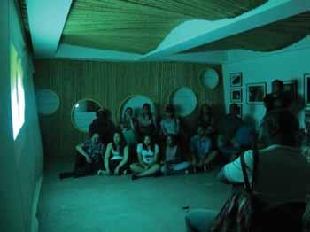 Durante o ano de 2013 foi realizada uma residência com a ar sta de Leila Monsegur, do Cole vo Membrana Experimental Fiat Lux, onde os conviventes fizeram experimentações com o teatro de sombras,