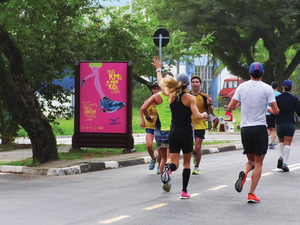 PERFIL DAS PESSOAS QUE TREINAM CORRIDA NA USP 53% masculino 47% feminino 55% possuem renda acima de R$ 7.