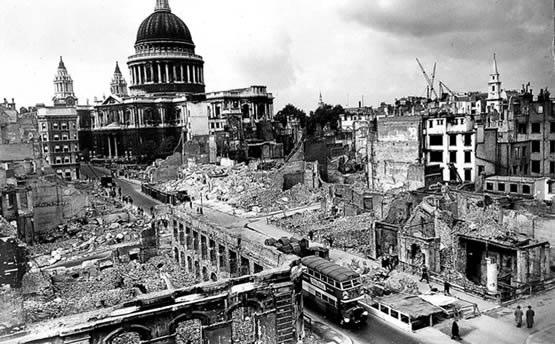 Devastação de Londres, 2 Guerra Mundial (1941) fim da era Vitoriana e Recessão 7 Devastação de Hiroshima,