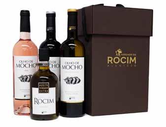 PREMIUM CONJUNTOS DEGUSTAÇÃO PREMIUM DEGUSTAÇÃO 4 4 Garrafas Olho de Mocho (4x75 Cl) 4 Wine bottles Olho de Mocho PREMIUM DEGUSTAÇÃO 5 3 Garrafas Olho de Mocho (3x75 Cl) + 1 Garrafa de Azeite Herdade