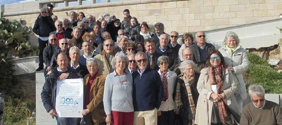 Portugal: Celebração do Bicentenário em Carcavelos Membros ativos de um novo La Valla No dia 26 de março se reuniram sessenta membros da Associação Família Marista de Portugal para a celebração do