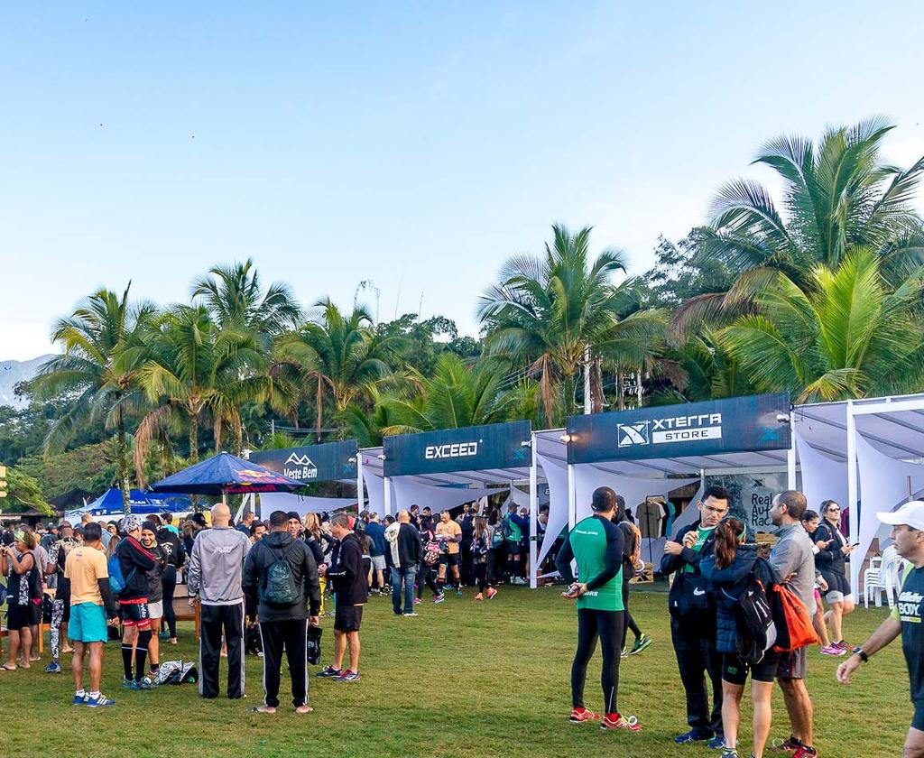 XTERRA Village Tenda exclusiva com mini circuito saúde, massagem e pintura para todos os presentes: atletas, famílias e amigos!