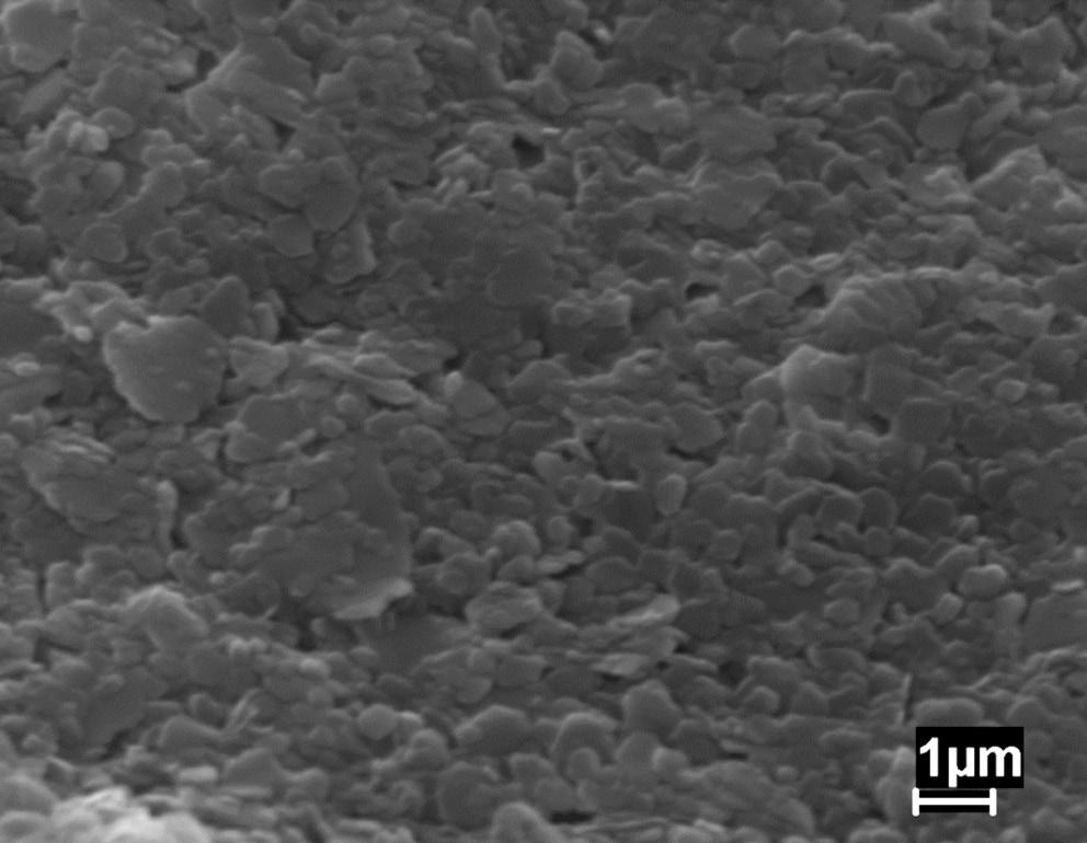 3 são apresentados os materiais calcinados a 7 ºC por 2 h onde se observa a quebra total da a) 1 2 3 4 5 6 7 Figura 3: Difratogramas