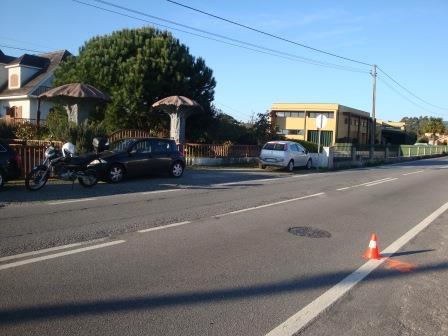 º km Na Nacional 205, 2,10 m após a placa de indicação Avenida das Barreiras existente em