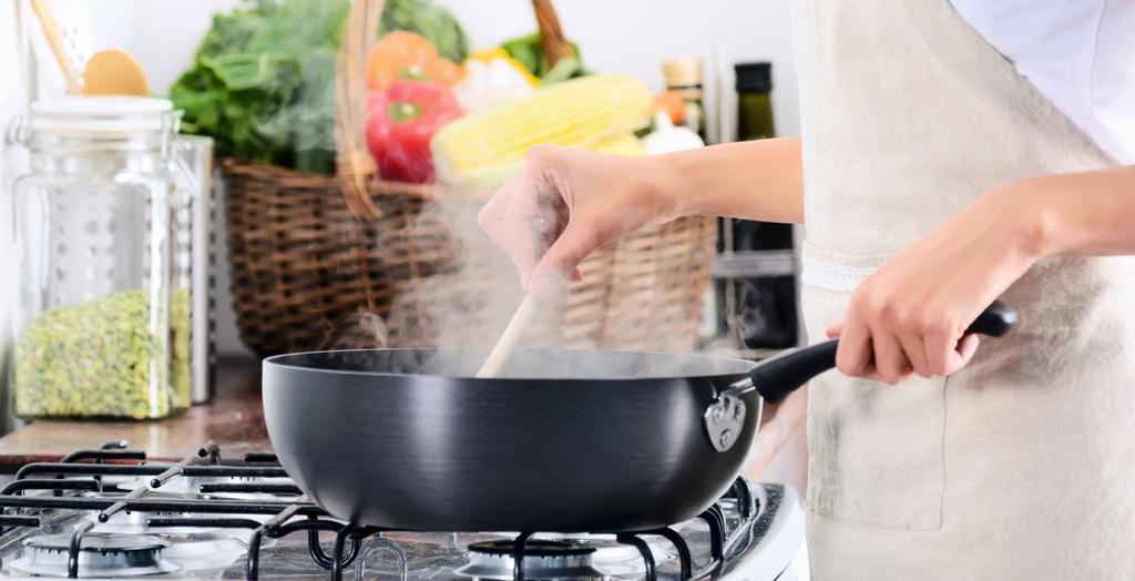 Cocinar mejor para comer mejor Truques : como tornar os pratos mais saborosos Para dar sabor aos seus pratos, estão à sua disposição alguns truques fáceis e ligeiros : Tempere o seu prato com algumas