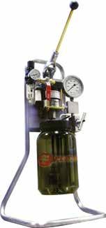 TEste de pressão TP 33 CONFIGURAÇÕES TP 33 Test Pac Estrutura Sk36 em inox com tanque de 5 litros em Polietileno ou filtro me Y na alimentação Hidráulica.