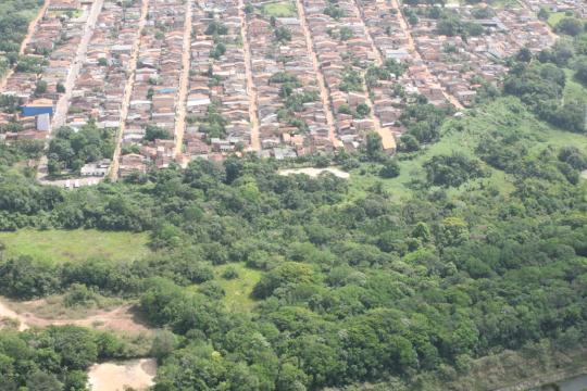 lixo doméstico Lançamento de esgoto Construção de