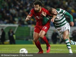 adversário embalado por um estádio praticamente cheio.