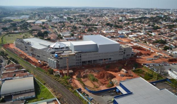 Projetos GREENFIELD Deliberamos em fasear a abertura do Boulevard Bauru e do Boulevard Vila Velha em função de uma velocidade de comercialização inferior à projetada.