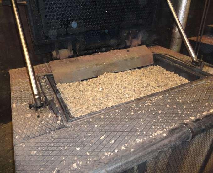 processo demora, dependendo do teor de humidade inicial do granulado, 17 a 30 minutos, na maioria