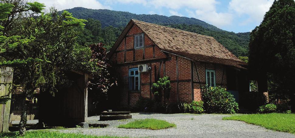 ROTA GERMÂNICA BLUMENAU E POMERODE COM VISITA A CERVEJARIA ARTESANAL E ALMOÇO Blumenau é a capital do chamado Vale Europeu de Santa Catarina e Capital da Cerveja do Brasil.