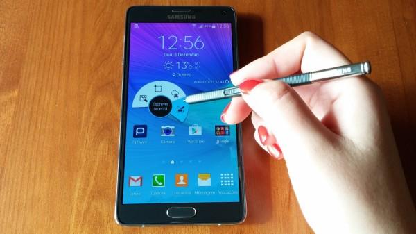 Análise ao novo Samsung Galaxy Note 4 Date : 16 de Dezembro de 2014 Este não foi um ano particularmente fácil para a Samsung mas, ainda assim, a marca conseguiu destacar-se com alguns dos modelos