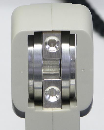 6. Aparelhos necessários adicionalmente 1 Kit de aparelhos básicos para ESR/NMR (230 V, 50/60 Hz) 1000638 ou 1 Kit de aparelhos básicos para ESR/NMR (115 V, 50/60 Hz) 1000637 1 Osciloscópio