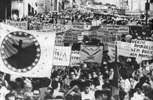25/03/1964: Revolta dos Marinheiros Acirramento de atritos entre