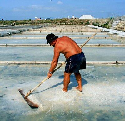 As salinas são estruturas que sofrem grande erosão necessitando